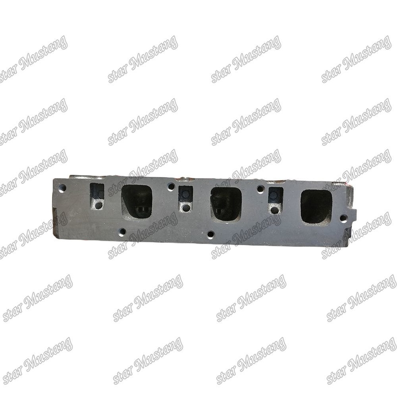 Cabeça de cilindro D1302 D1402 17325-03044 17325-03040 17331-03040 17331-03045 Adequado para peças do motor KUBOTA